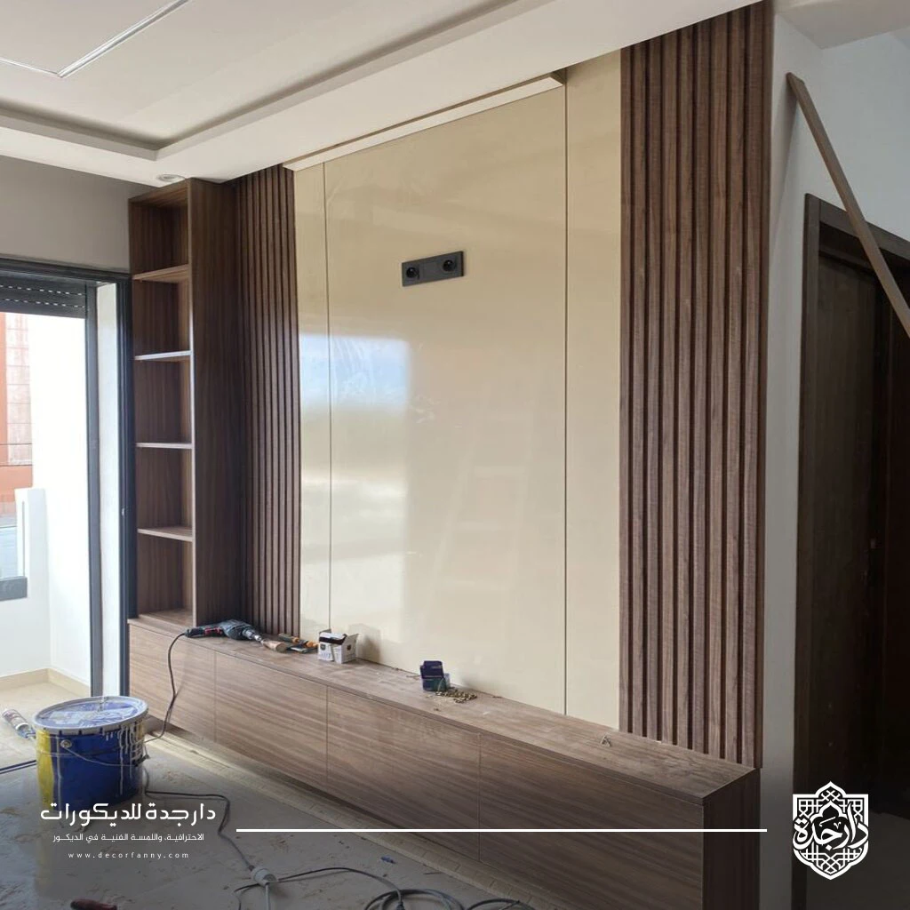 اشكال خشب للشاشه بجده